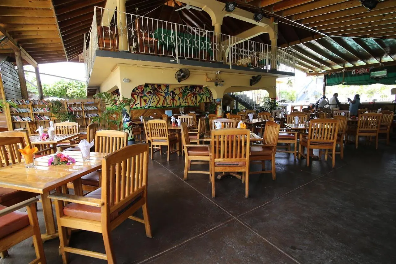 Seastar Inn Νεγκρίλ 4*,
